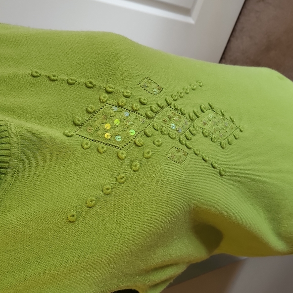 R.Q.T Green Acrylic Sleeveless Turtleneck Sweater, Large - Picture 8 of 12